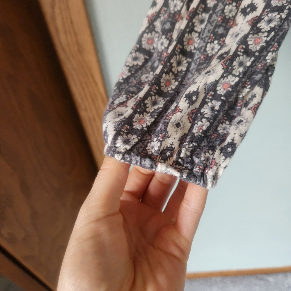 Lucky Brand Long Sleeve Top - Picture 3 of 10